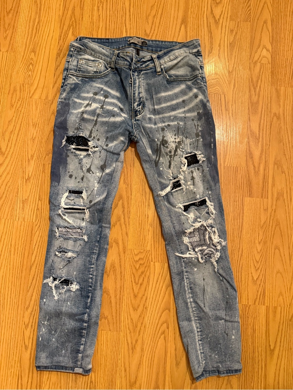 AMIRI Distressed Blue Skinny Jeans with Paint-Splatter